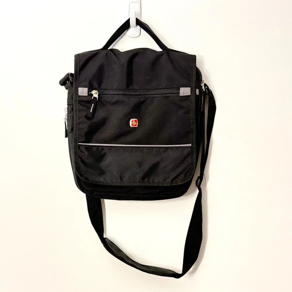 FINAL PRICE! NWOT SWISSGEAR 1805 Mini Messenger Bag - Picture 1 of 6